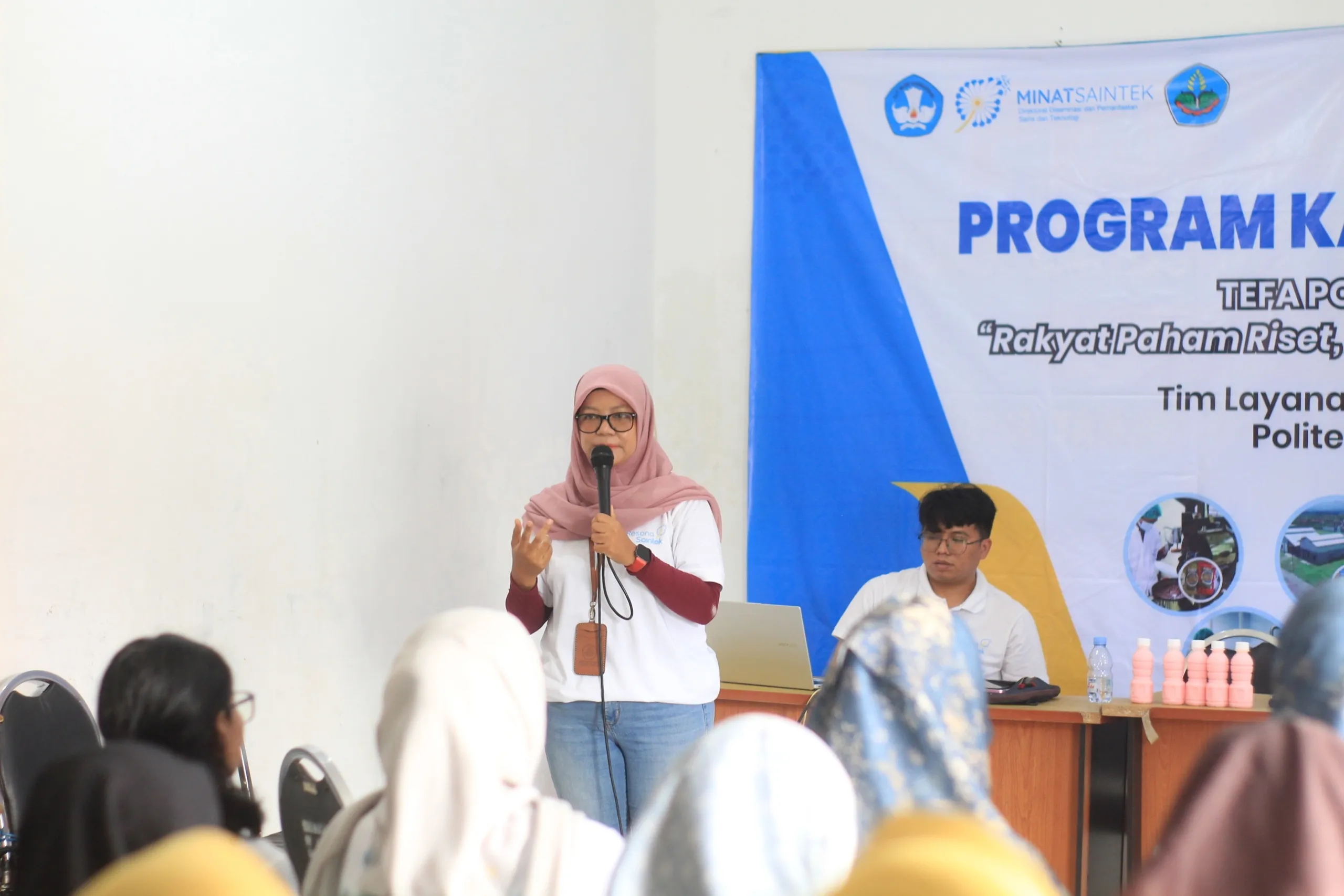 Tim Resona Saintek Polije Sosialisasikan Produk Susu Tefa Milk ke Kader Posyandu Tanjungrejo