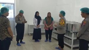 Kapolres Tanjung Perak Tinjau SPPG Pastikan Kesiapan Gizi Nasional