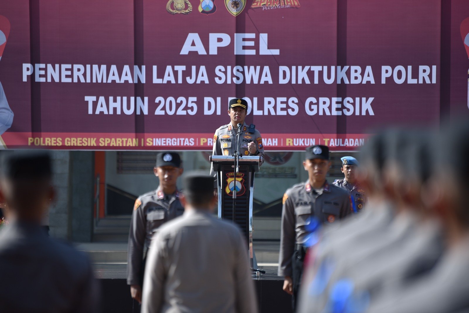 50 Siswa Bintara Polri Mulai Latihan Kerja di Gresik