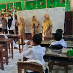 Pelajar Sambut Senyum Ceria Program Makan Bergizi Gratis Polres Ngawi