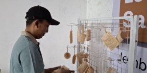Pemuda Desa Jember Ciptakan Produk Ekspor Bernilai Tinggi dari Serat Gambas