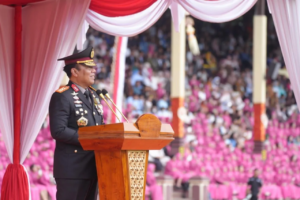 Wakapolri Komjen Dedi Prasetyo Raih Penghargaan Kepemimpinan Publik FH Unbraw