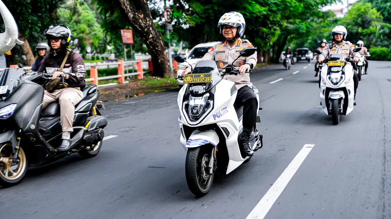 Polrestabes Surabaya Luncurkan Patroli Houfbereau Bersinar Tegaskan Layanan 24 Jam