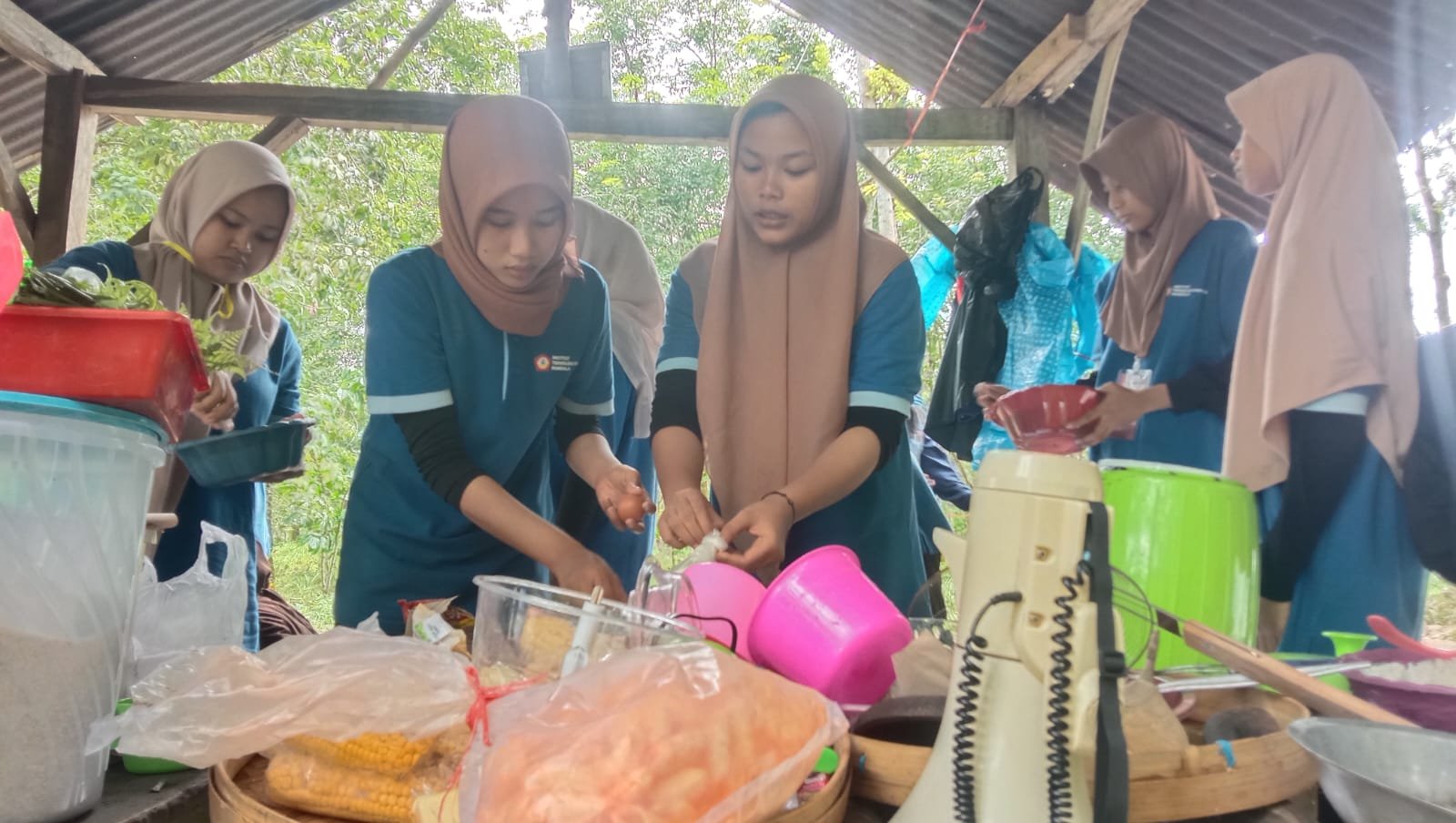 Hutan Karet Gembleng KSR PMI ITS Mandala Jember