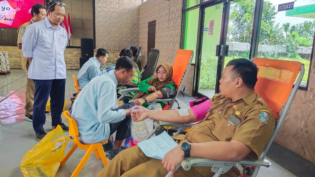 PMR SMKN 5 Jember Targetkan Donor Darah Tiga Kali Setahun