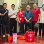 SMKN 4 Jember Terima Bantuan Siaga Bencana dari JRCS dan PMI