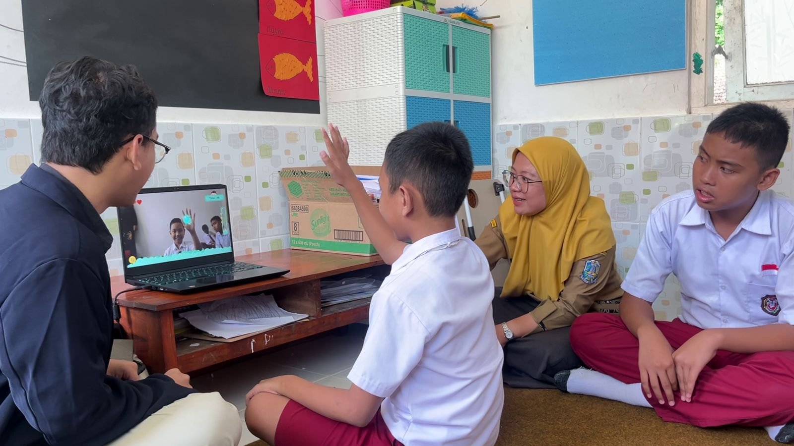 Tim Fasilkom UNEJ Raih Perak GEMASTIK Kembangkan Game Edukasi AR untuk ABK