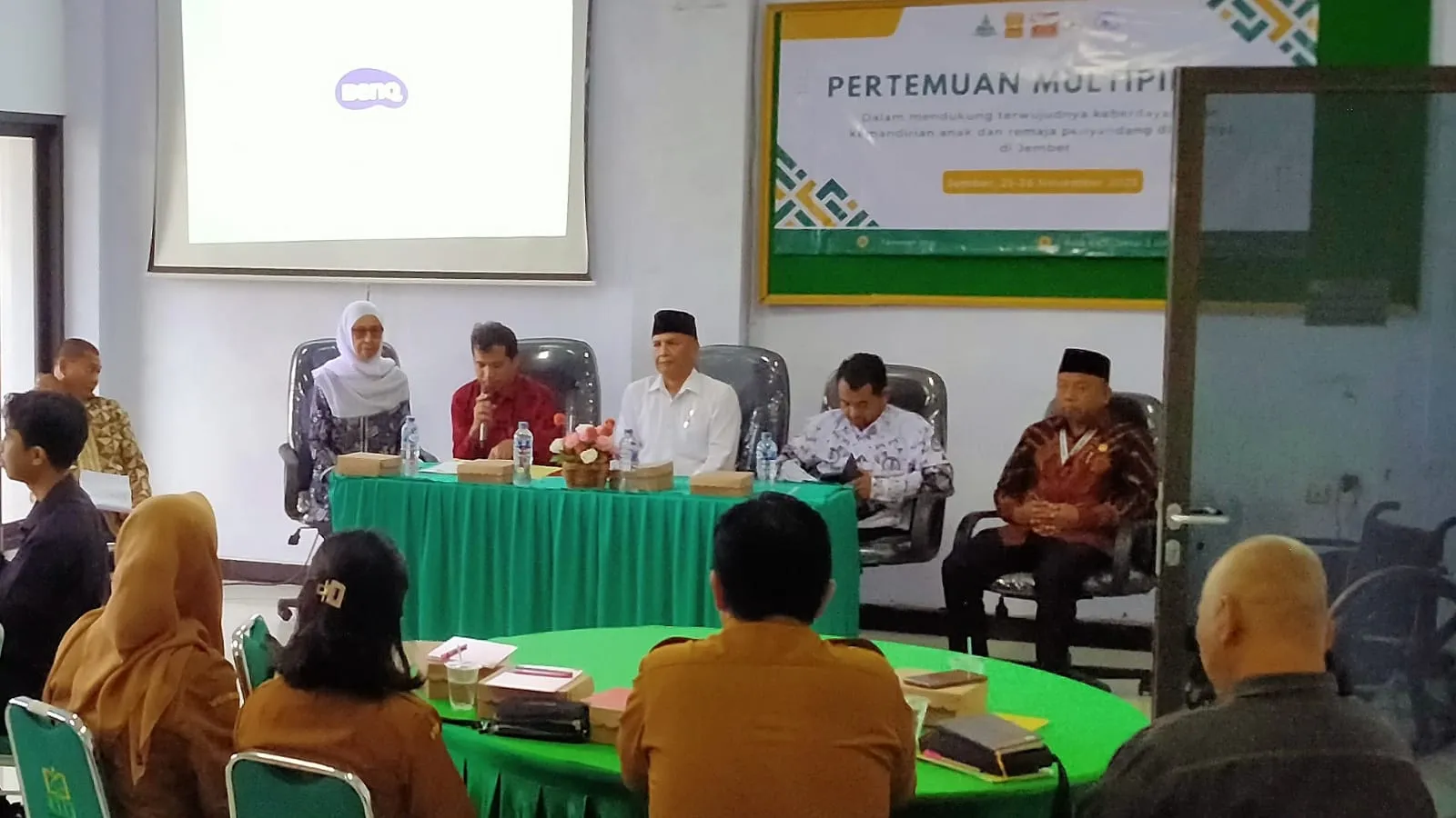 Tanoker dan PERPENCA Perkuat Kolaborasi Disabilitas Jember Lewat Forum Multipihak