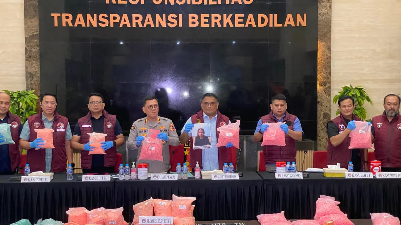 Bareskrim Tetapkan Residivis MR Tersangka Kepemilikan 194 Ribu Butir Ekstasi di Tol Lampung