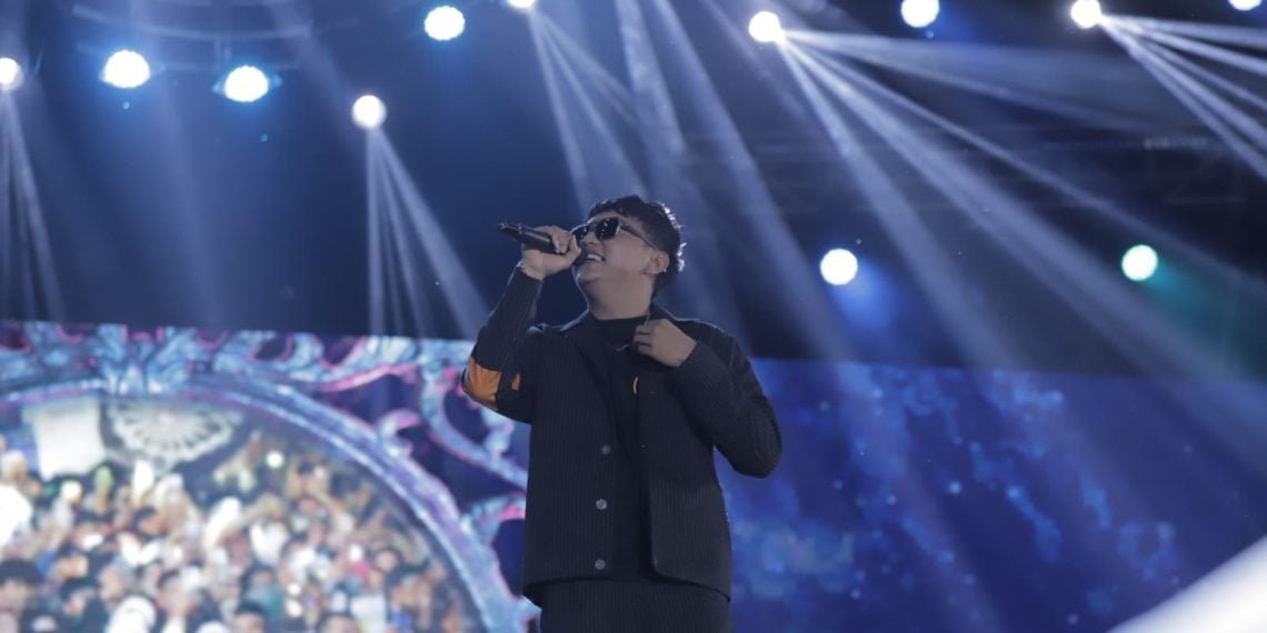 Alun-Alun Jember Gemuruh Gus Miftah dan Denny Caknan Satukan Warga