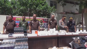 Jelang Nataru, Kejari Jember Musnahkan Narkotika dan Senpi Rakitan