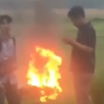 Motor Pencuri Gas Elpiji Dibakar Massa di Jember