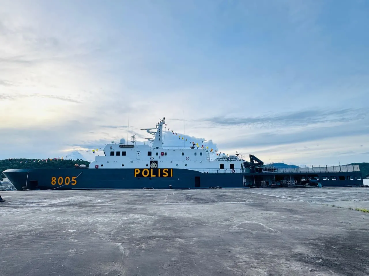 Polri Kerahkan 17 Armada Udara dan Laut Percepat Bantuan Bencana Sumatera