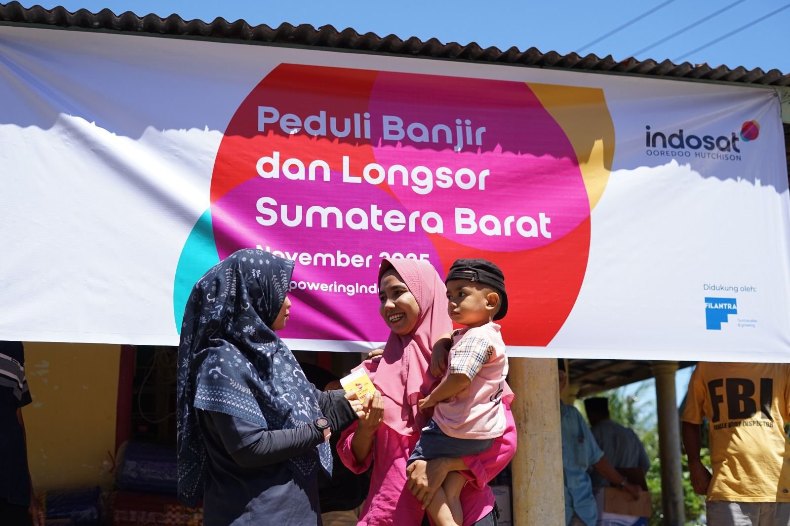 Indosat Ooredoo Hutchison Percepat Pemulihan Jaringan dan Salurkan Bantuan di Sumatera