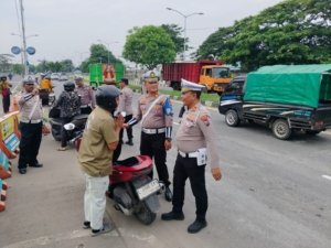 Satlantas Polres Tanjungperak Gelar Patroli Gabungan Tekan Kecelakaan