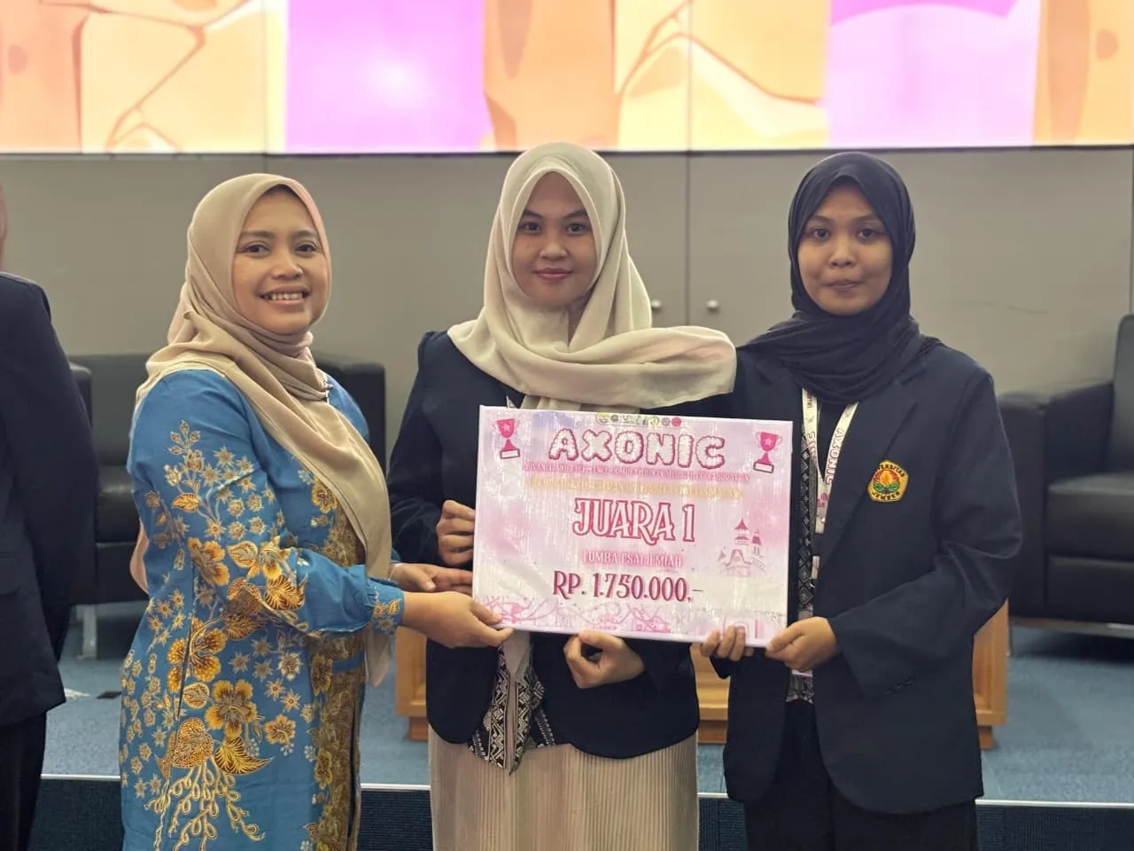 Mahasiswa FK UNEJ Juara Esai Ilmiah Nasional