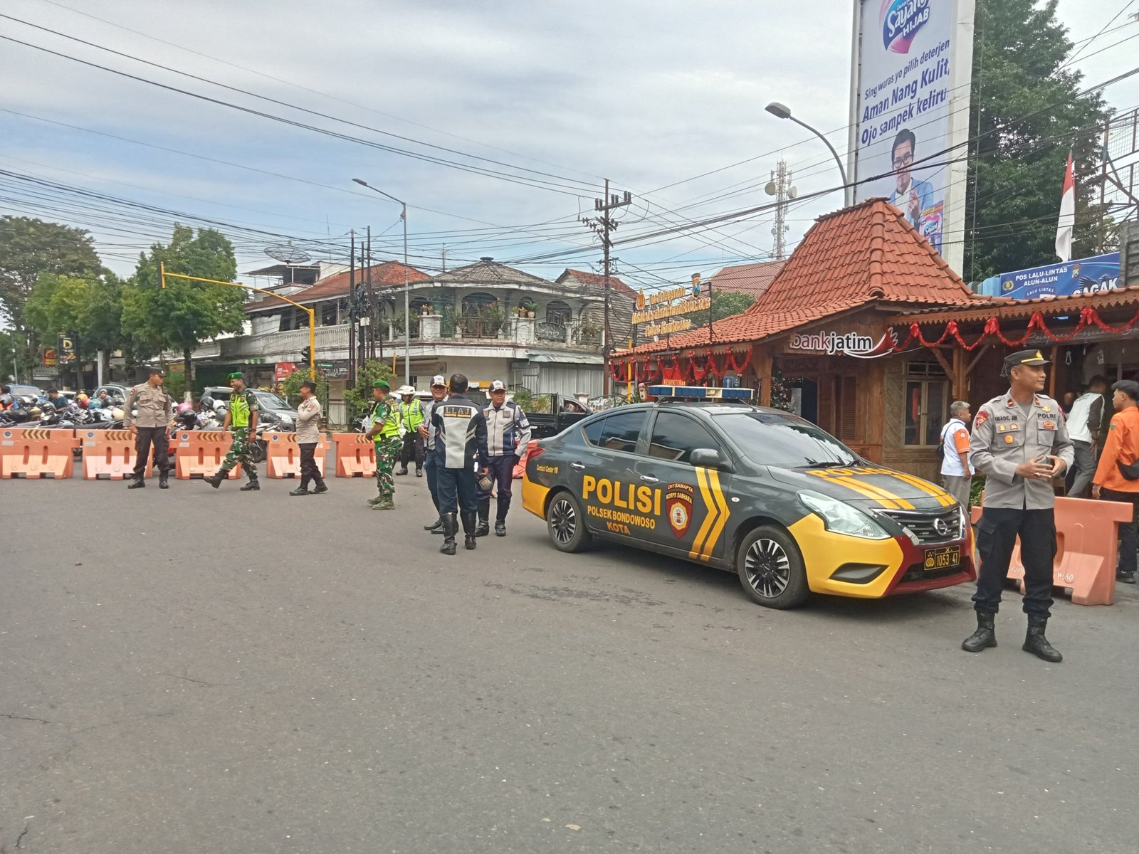 Polres Bondowoso Hadirkan Pos Joglo dan Layanan Gratis Selama Nataru