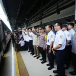 Kapolri Minta Jajaran Siaga Hadapi Potensi Bencana di Stasiun Pasar Senen