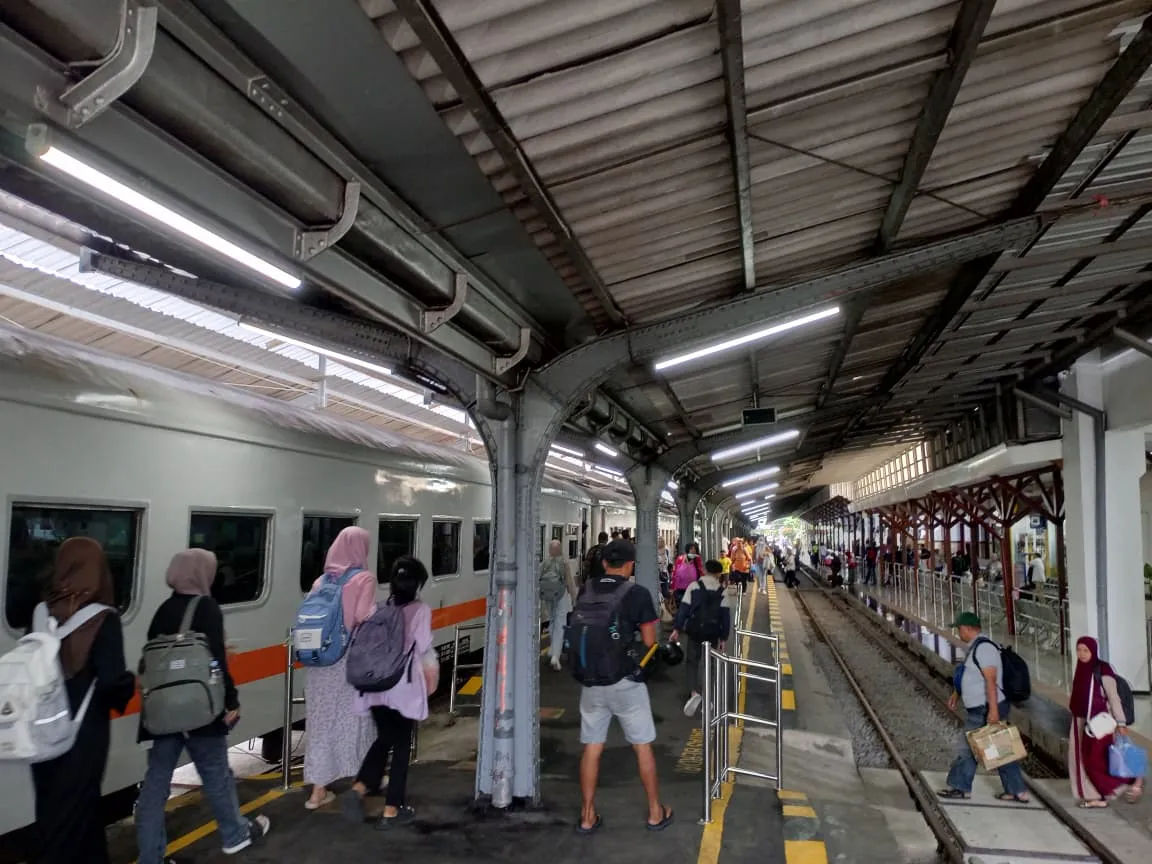 Libur Natal 2025, Penumpang KAI Daop 9 Jember Tumbuh Hingga 13 Persen