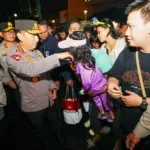 Kapolri Cek Pengamanan Tahun Baru dan Sapa Warga di Bundaran HI