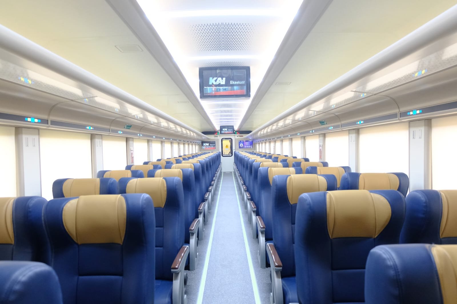 KAI Daop 9 Jember Luncurkan Kereta Stainless Steel New Generation di KA Ranggajati