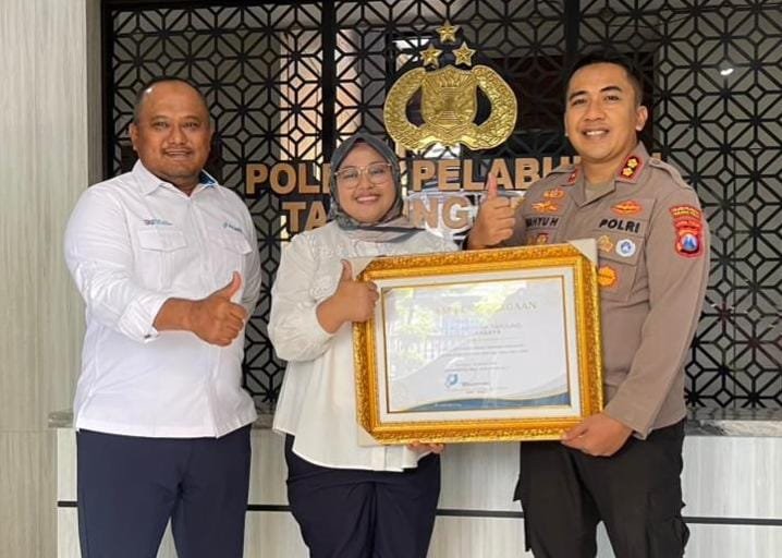 Polres Tanjung Perak Terima Penghargaan Pelindo Sukses Amankan Nataru