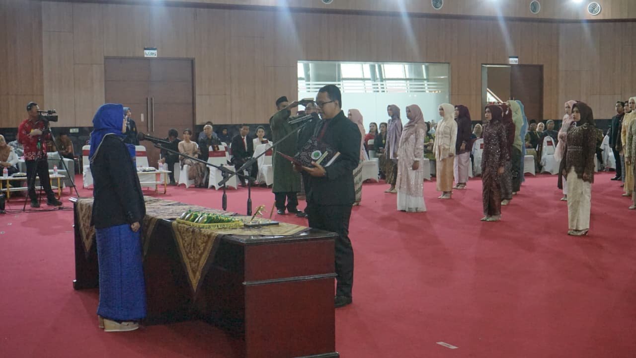 Fakultas Kedokteran UNEJ Lantik 56 Dokter Baru Menuju Akreditasi Internasional