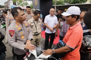 Bazar Ranmor Polrestabes Surabaya Kembalikan Motor Korban Curanmor Secara Gratis