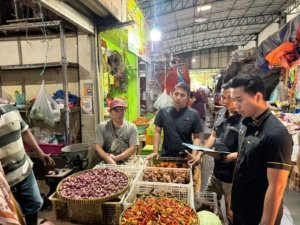 Jelang Ramadan, Satgas Pangan Polres Gresik Sidak Stok Bahan Pokok