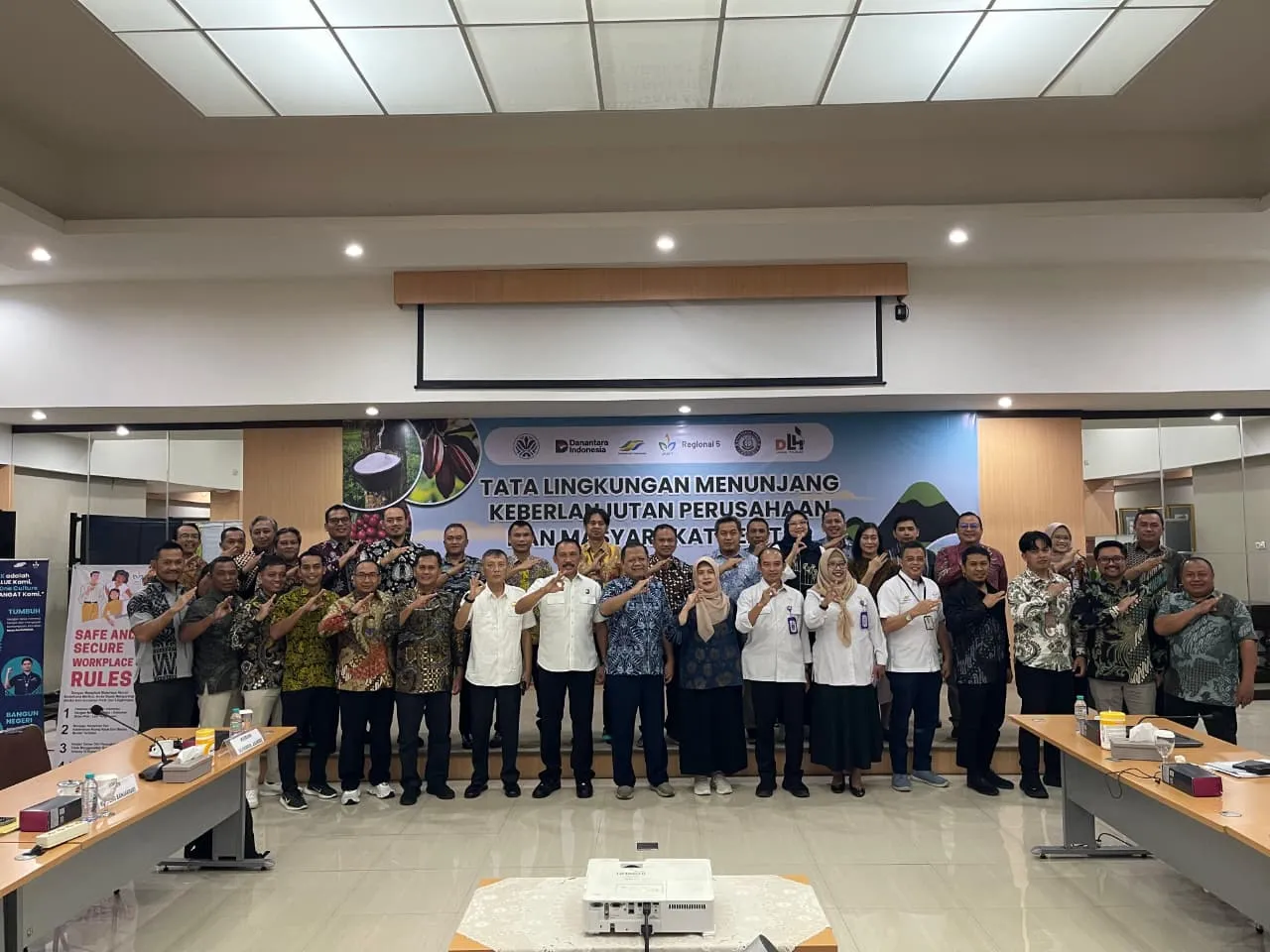 PTPN I Regional 5 Sinergi Jaga Lingkungan Bersama KLHK dan Kejati Jatim
