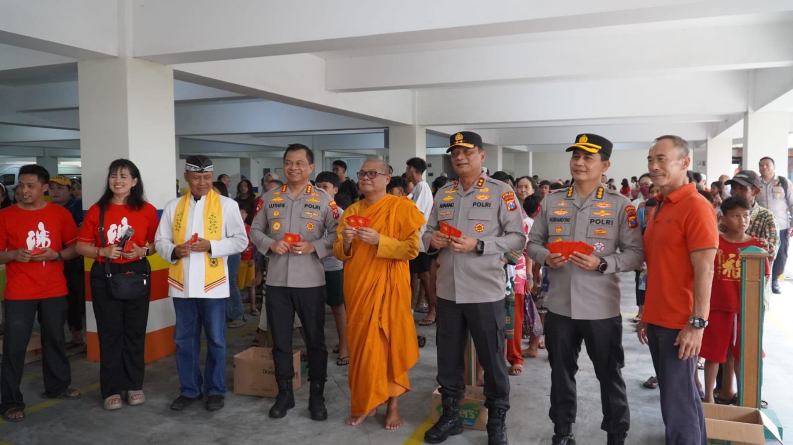 Kapolda Jatim Tinjau Pengamanan Imlek di Vihara Buddayana Surabaya