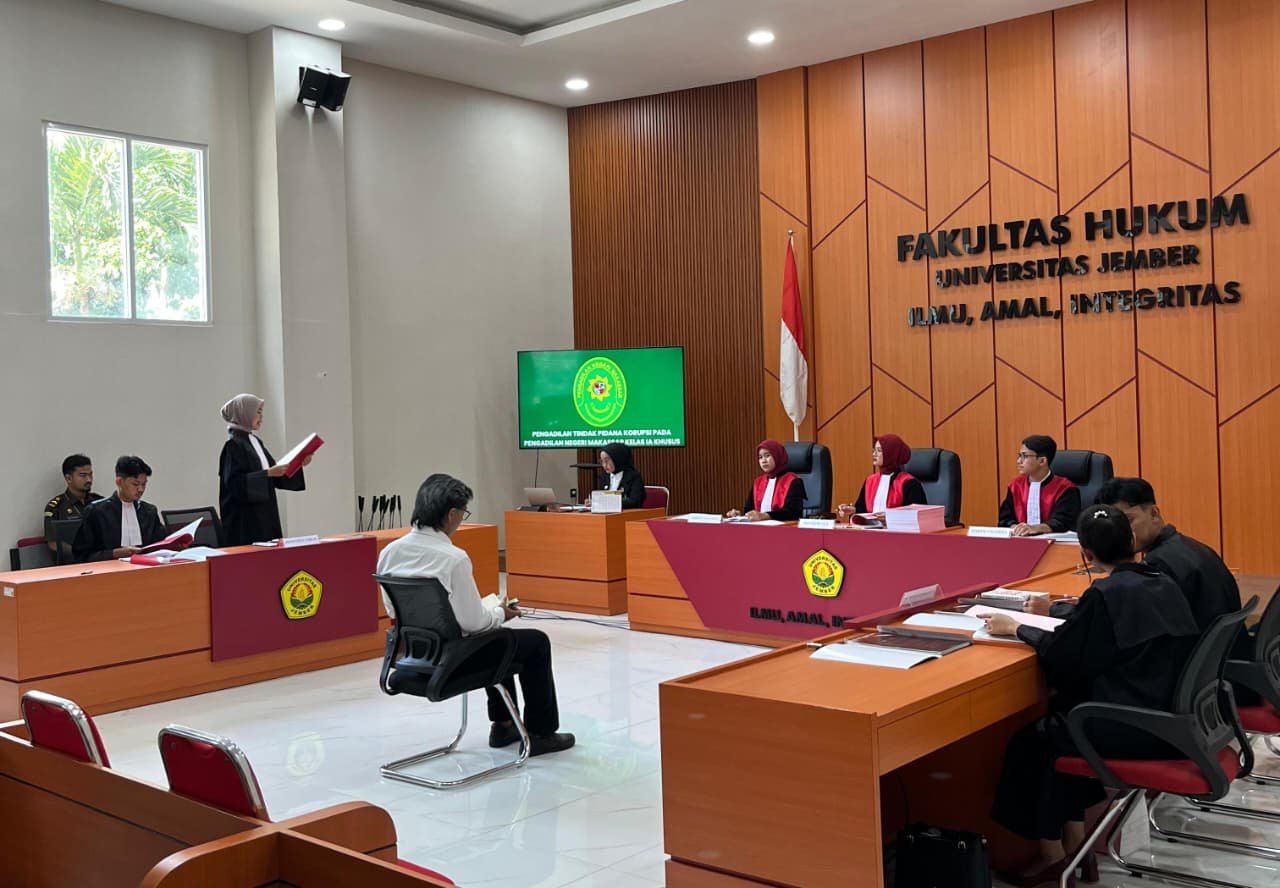 FH UNEJ Borong Gelar Terbaik dan Juara II NMCC Piala Mahkamah Agung
