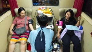 Umat Islam Jember Donor Darah Usai Tarawih Pertama