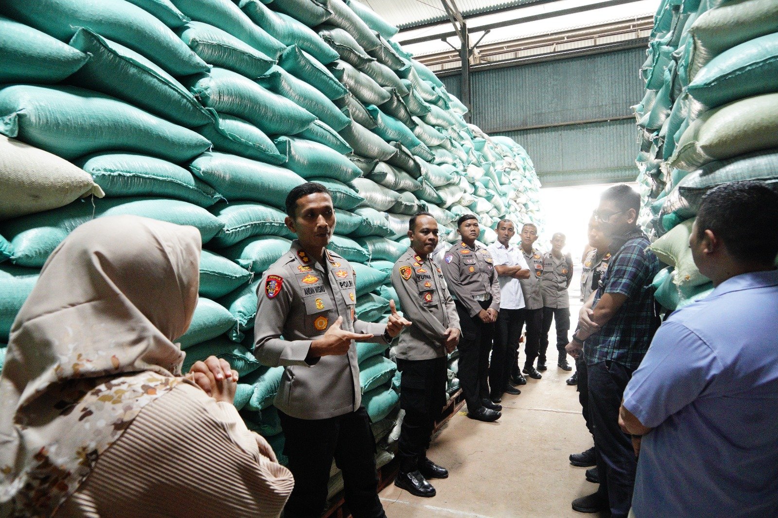 Kapolres Ponorogo Pastikan Stok Jagung di Gudang Bulog Aman