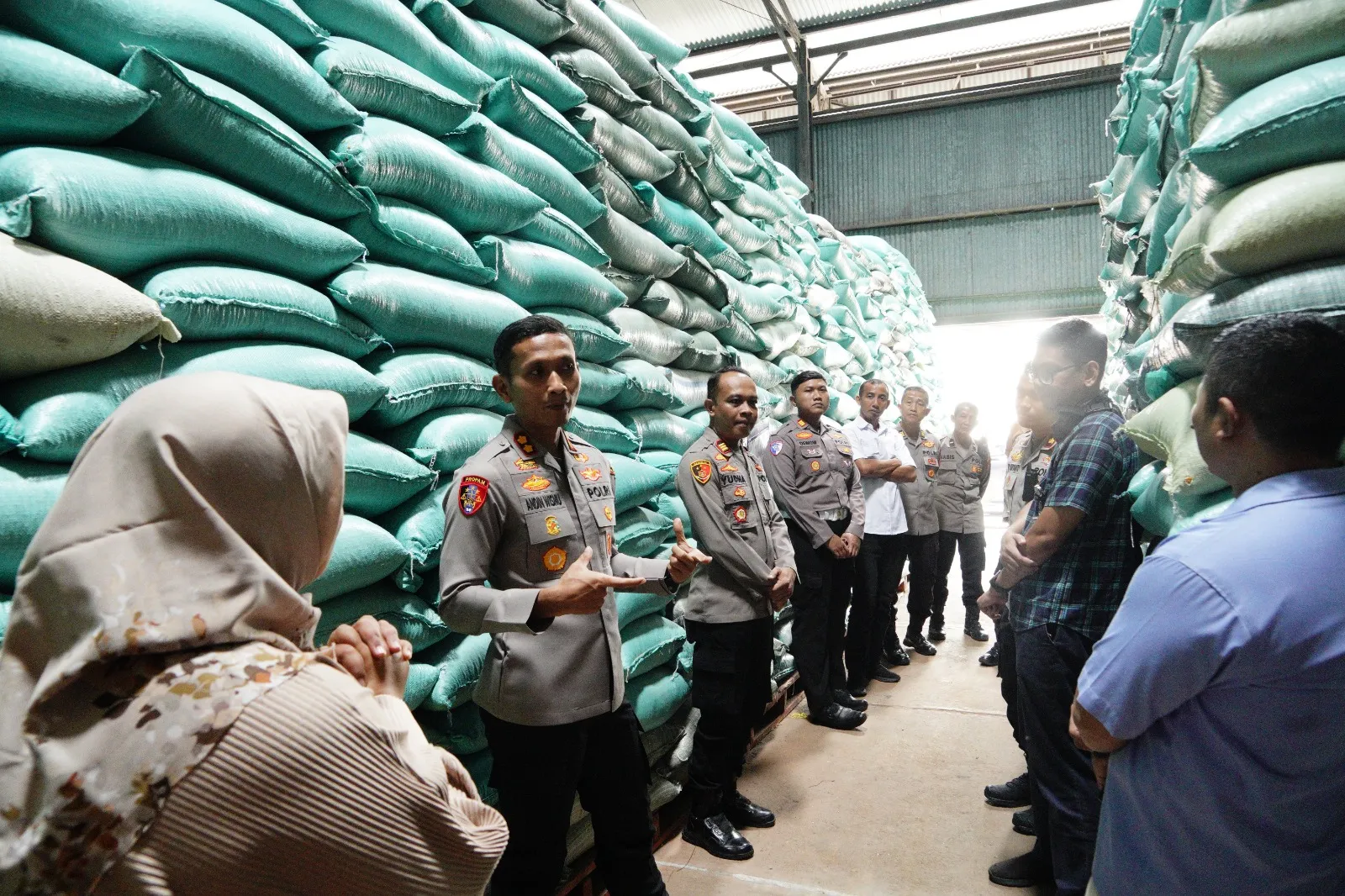 Kapolres Ponorogo Pastikan Stok Jagung di Gudang Bulog Aman