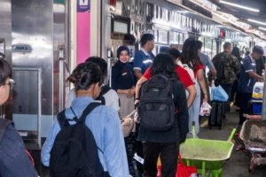Volume Penumpang KAI Daop 9 Jember Stabil pada Awal Ramadan