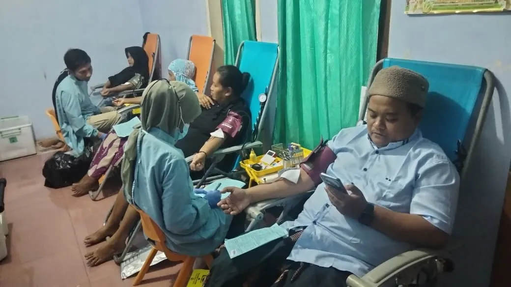 Warga Perum Pinus Raya Sukowono Sedekah 42 Kantong Darah
