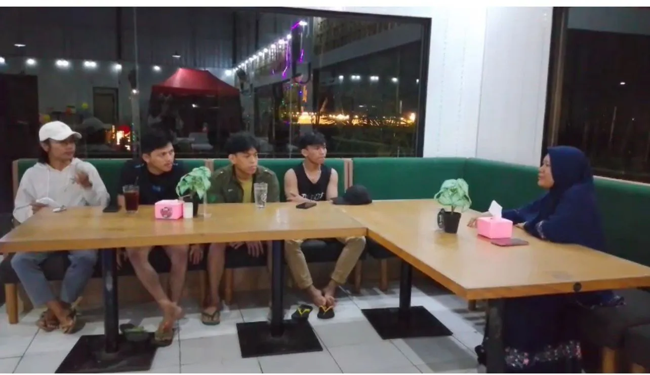 Cak Kaji Cafe Jember Jamin Stok Makan Mahasiswa Korban Bencana