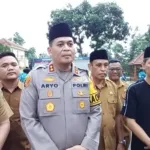 Sinergi Polres Bondowoso dan PKDI Bagikan 500 Paket Sembako