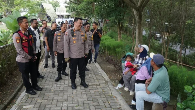 Kapolres Mojokerto Kota Pantau Langsung Keamanan Objek Wisata Libur Lebaran