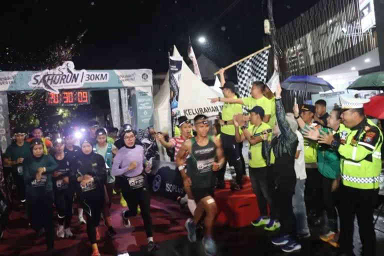 Polres Magetan Wadahi Komunitas Pelari Lewat Sahurun 30K
