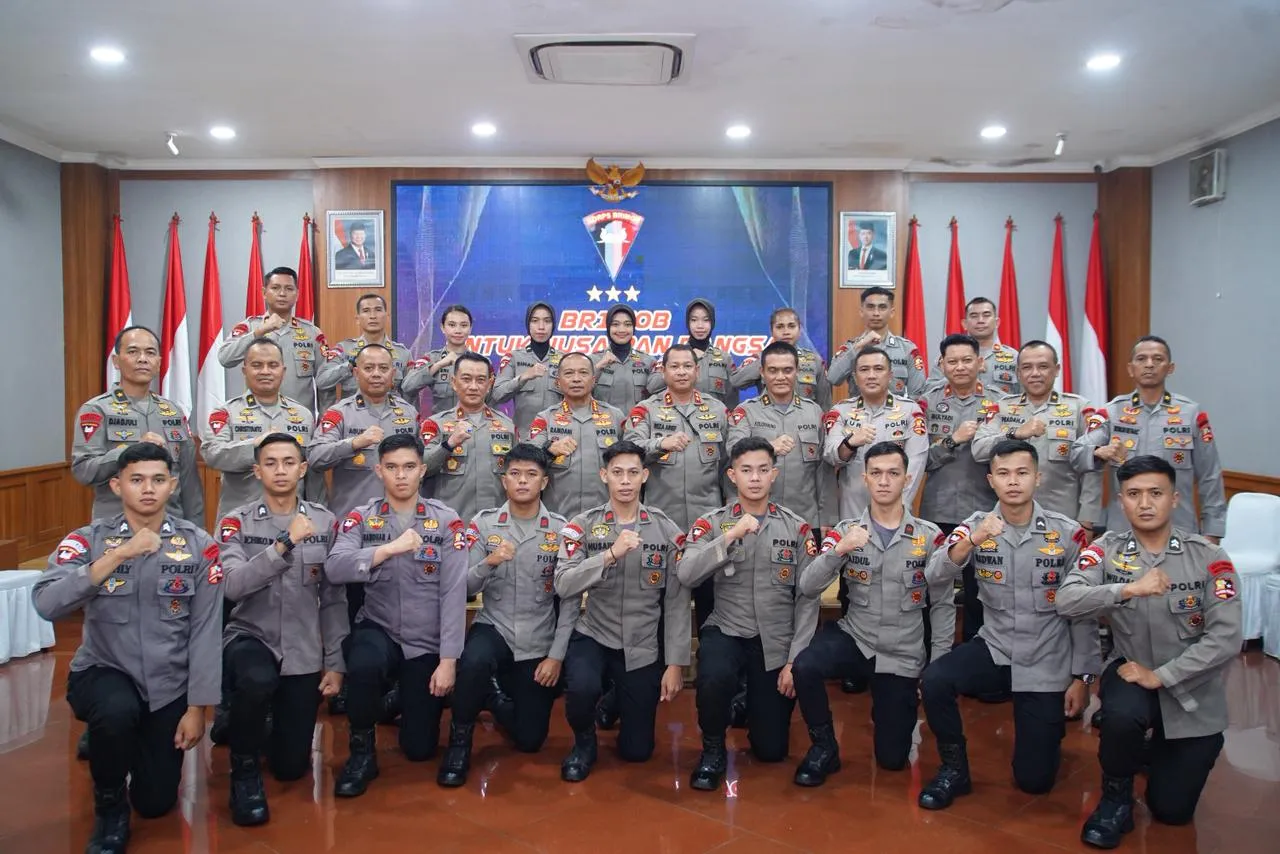 21 Personel Brimob Perkuat Timnas Indonesia di Kejuaraan Dunia Indoor Skydiving 2026
