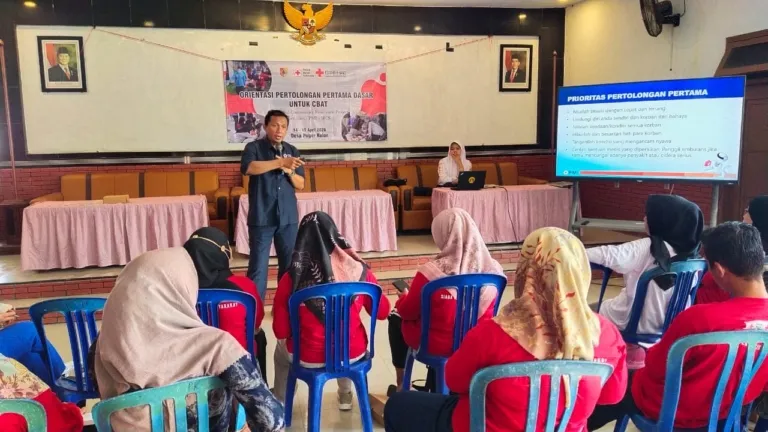 Demi Nyawa Manusia, SIBAT PMI Jember Dilatih Pertolongan Pertama
