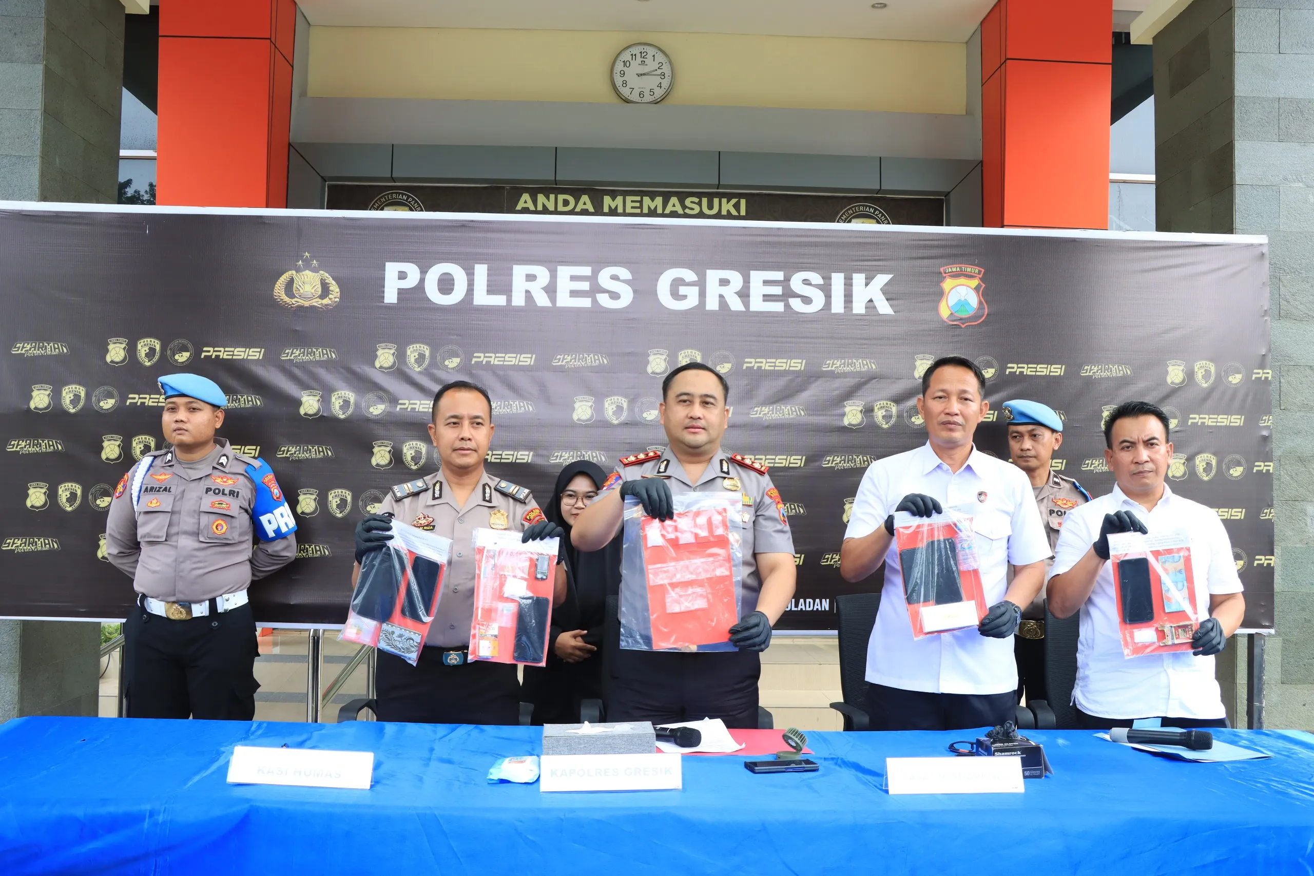 Jaringan Sabu Lintas Pulau Dibongkar Polres Gresik, 6 Tersangka Meringkuk di Sel
