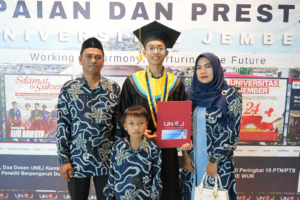 Aditya Ardyansyah Buktikan Aktivis Organisasi Bisa Jadi Wisudawan Terbaik UNEJ