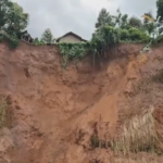 Tebing 90 Meter Longsor Belasan Rumah di Sukorambi Jember Terancam Ambrol