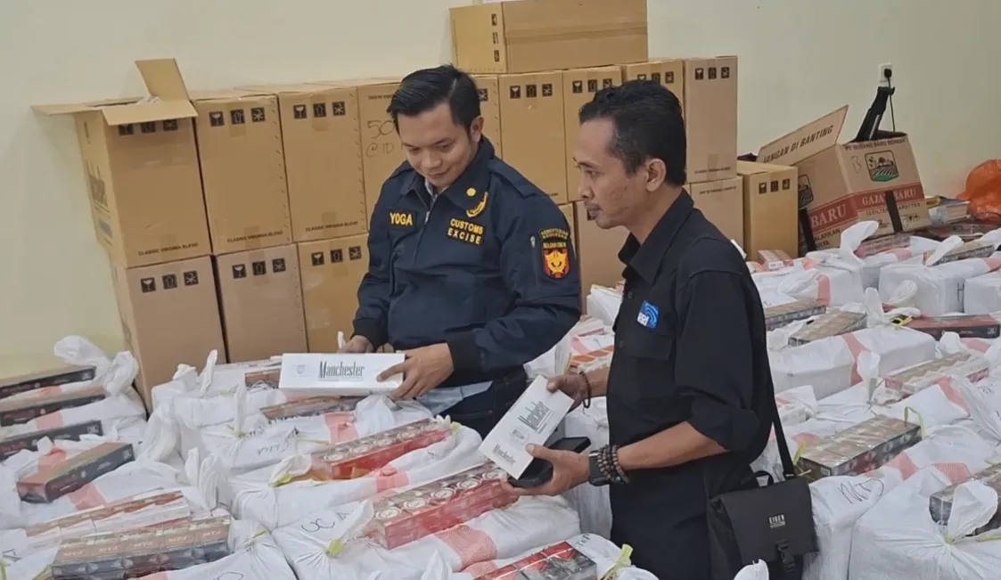 Bea Cukai Jember Gagalkan Pengiriman Jutaan Batang Rokok Ilegal