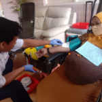 Guru di Jember Meriahkan Pameran Pendidikan Hardiknas dengan Aksi Donor Darah