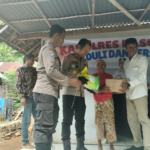 Kapolres Pasuruan Blusukan Salurkan Bantuan Sosial untuk Warga Desa Ngantungan