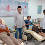 Meriahkan Idul Adha Palang Merah Indonesia Jember Bagi Beras Gratis